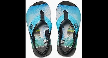 REEF GROM PHOTO surfing pug-21-22