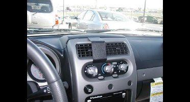 Brodit ProClip houder geschikt voor Nissan Frontier 2003-2004 Center mount