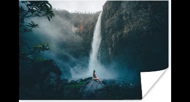 Poster Waterval - Tropisch - Vrouw - 30x20 cm
