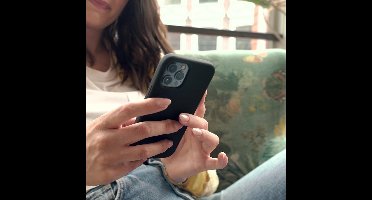 Accezz Hoesje - Geschikt voor Samsung Galaxy A33 - Liquid Silicone Backcover - Zwart