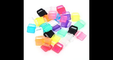 30 stuks kleurrijke USB C-stofdoppen, stofwerende Type C-oplaadpoortafdekkingen met ophangoog, compatibel met alle Type C-apparaten: laptops, tablets en smartphones (multicolor)