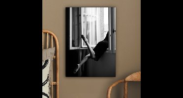 Canvas - Muurdoek - Vrouw - Raam - Zwart - Zon - 60x80 cm - Wanddecoratie - Canvas schilderij