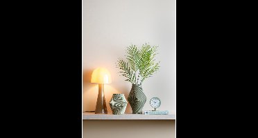 Present Time Vaas Twisted Rib - Legergroen - Ø16cm - Polyresin - Scandinavisch - Bloemenvaas - Woondecoratie - Decoratieve vaas voor woonkamer of slaapkamer - Moederdag - Moederdag cadeautje - Moederdag cadeau voor mama