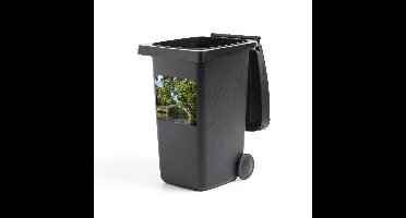 Container sticker Uitsneden Stenen boog - Een oude stenen boog tijdens een zonnige middag Klikosticker - 40x40 cm - kliko sticker - weerbestendige containersticker