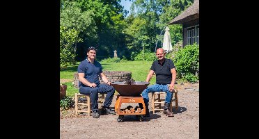 RJRoyal Living BBQ Plancha Grill Brasero Vuurschaal Cortenstaal met grote wielen en houtopslag Ø75cm vuurkorf tuinhaard