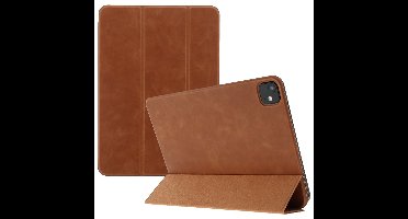 Accezz Tablet Hoes - Geschikt voor Apple iPad Pro 13 (2025) M5 / Pro 13 (2024) M4 - Leather Trifold Bookcase - Bruin