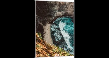 Dibond –Zee in Rotsen– 40x60cm Foto op Aluminium (Wanddecoratie van metaal)