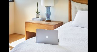 Microsoft Surface Laptop 3 Intel® Core™ i5 i5-1035G7 34,3 cm (13.5") Touchscreen 8 GB LPDDR4x-SDRAM 256 GB SSD Wi-Fi 6 (802.11ax) Windows 10 Pro Platina