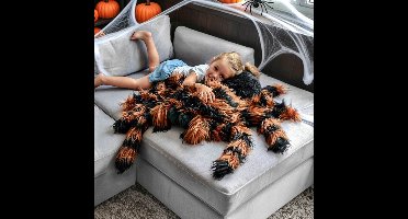 MikaMax Giant Tarantula Plush - Knuffel - Halloween Decoratie - Halloween Versiering - 85 cm