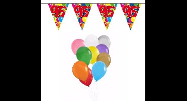 Folat Verjaardag 95 jaar feestartikelen set - 50x ballonnen - 2x leeftijd print vlaggenlijnen