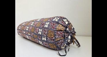 Gustiana Guling - Rolkussen - Sluimerrol Kapok met wasbare sloop - 85 cm - Batik Sekar