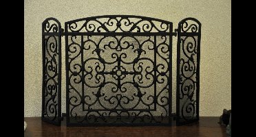 1 bescherming Haard guard gemaakt van gietijzer, zwart