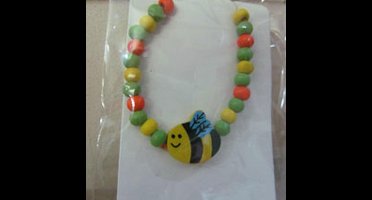 Thimble Toys houten kralenarmband bijtje