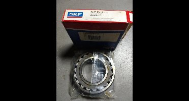 SKF 22213 E   Tweerijig Tonlager  Inwendige diam.: 65 mm  Uitwendige diam.: 120 mm  Breedte: 31 mm