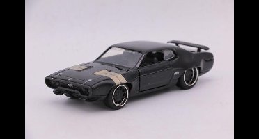 Dom's Plymouth GTX - Fast & Furious miniatuur auto  1:32
