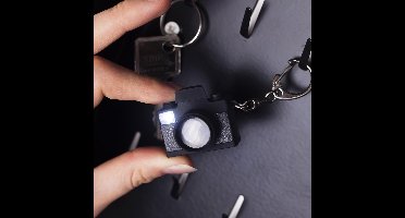 Kikkerland Sleutelhanger Camera Led 3,5 X 3 Cm Zwart