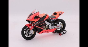 Honda RC211V V. Rossi Summer Testbike 2001 - 1:12 - Minichamps