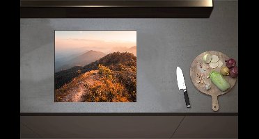 Inductieplaat Beschermer - Begroeiing op Bergen in Berglandschap - 57x50 cm - 2 mm Dik - Inductie Beschermer - Bescherming Inductiekookplaat - Kookplaat Beschermer van Zwart Vinyl