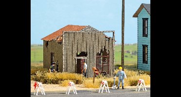 Busch - Verfallenes Haus H0 (5/20) * - BU9718 - modelbouwsets, hobbybouwspeelgoed voor kinderen, modelverf en accessoires