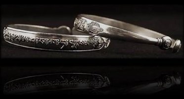 Tribal OMPMH Miao zilverkleurige armband - 1 cm - M