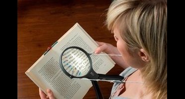 Vergrootglas met halskoordje- Zonder lamp / Lens 10 cm - vergroting x 2