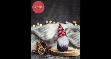 Mini handgemaakt Gnoom - donkerrode muts met sneeuwvlok - 7(11)cm