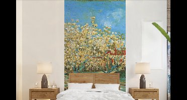 Behang - Fotobehang Boomgaard in bloei - Vincent van Gogh - Breedte 120 cm x hoogte 240 cm