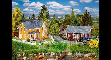 Faller -2 Zweedse huizen (130604)