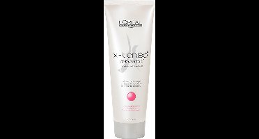 L’Oréal Professionnel - Vorm - X-Tenso Moisturist | Straighter voor alle haartypes - 250 ml.