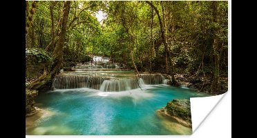 Poster Groene bomen en blauw water bij een Thaise waterval in het Nationaal park Erawan - 30x20 cm