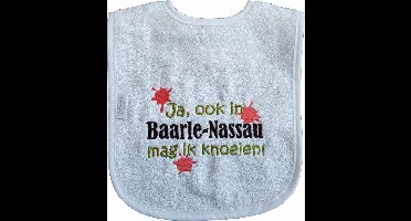 Witte slab met "Ja, ook in Baarle-Nassau mag ik knoeien!" - babyshower, zwanger, cadeautje, kraamcadeau, grappig, geschenk, baby, tekst, plaatsnaam, noord-brabant