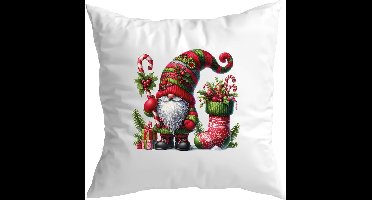 Witte kerst kussenhoes met Full color Gnoom – Kabouter in Kerstsfeer / Vrolijk Kerstfeest met Kerstsok en Hulst (envelop sluiting 40 x 40)