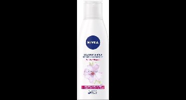 Nivea Aqua Effect Calming Cleansing Milk 200 Ml