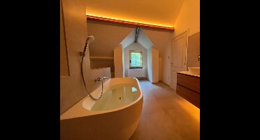 Badkamer plafond verlichting - 3 meter - Complete ledstrip set - Plug&play - Warm wit licht - Badkamer verlichting - Badkamer lamp