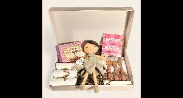 Luxe kraamcadeau baby meisje – compleet geboorte cadeau - elfje Livia Jollein