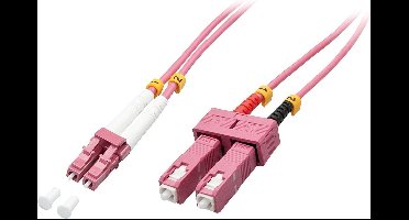 Lindy 46361 Glasvezel kabel 2 meter LC SC OM4 Roze