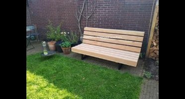 Douglashout balken - loungebank - 200 m lang x 60 zitdiepte - metalen onderstel zwart