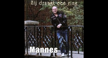 Zij Draagt Een Ring