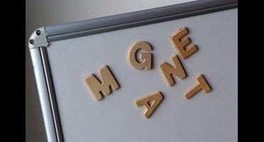 Houten magnetische letters 4,2 cm - 51 stuks