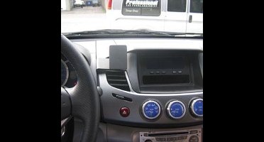 Brodit center mount v. Mitsubishi L200 06-