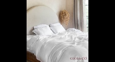 Coco & Cici - Tencel Sateen Dekbedovertrek 200 x 200 cm - 2 Persoons Beddengoed - Wit - Lyocell - Hypoallergeen & Extra Zacht - 2 Kussenslopen (60x70)