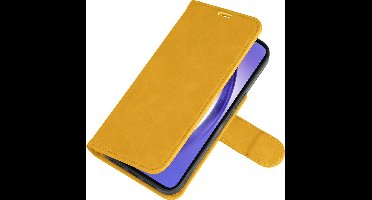 Just in Case hoesje geschikt voor Samsung Galaxy A55 Hoesje met Pasjeshouder - Uitneembare 2-in-1 Premium Bookcase - Geel