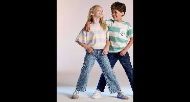 Ruime meisjesjeans MorphologiK met een smalle taille middenblauw