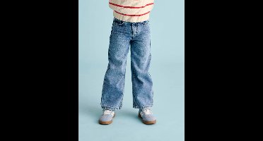 Wijde meisjesjeans medium lichaamsbouw middenblauw