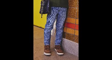 Elastische en verstelbare jeans met wijde pijpen stone