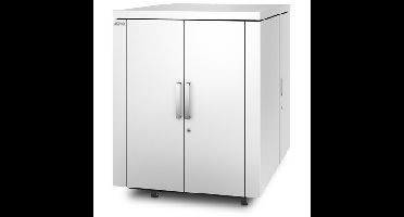 APC NetShelter CX 24U server rack