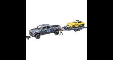 bruder RAM 2500 Power Wagon en Roadster Bruder Racing Team modelvoertuig