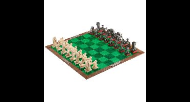 Noble Collection Minecraft Chess Set: Overworld Heroes vs. Hostile Mobs Bordspel
