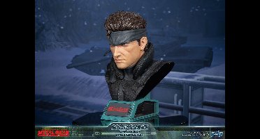 Metal Gear Solid (Solid Snake Life-Size Bust) RESIN Statue