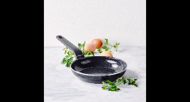 Greenpan Essence koekenpan met keramische antikleeflaag 20cm